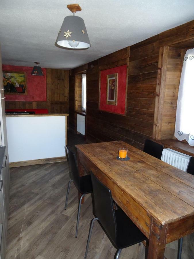 Maison D'Antan Alloggio Ad Uso Turistico Vda Charvensod N 0022 아오스타 외부 사진